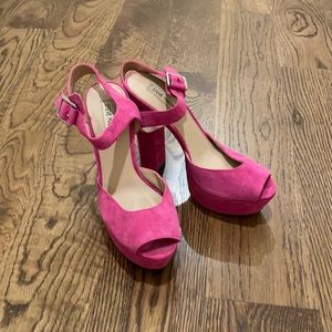 Steve Madden Hot Pink Suede platform heels size 9.5